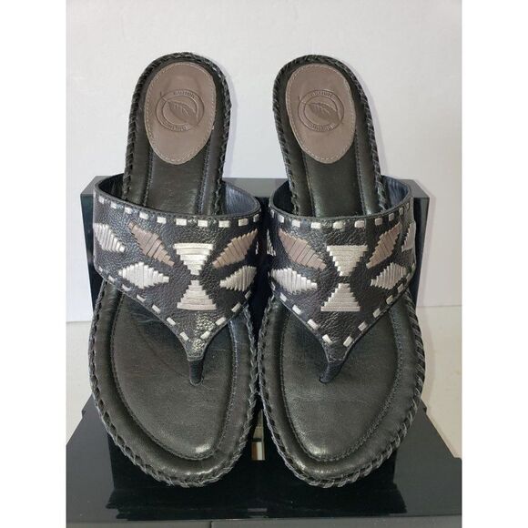 Women's Leather Toe Post Heel Sandals Chocolate Aztec Size 7.5  NWOT - Picture 4 of 8